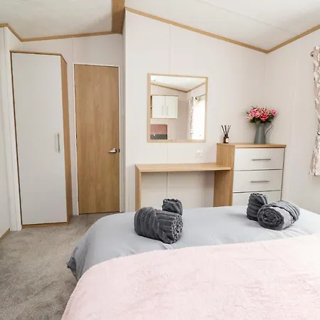 Silverdale View Ganton